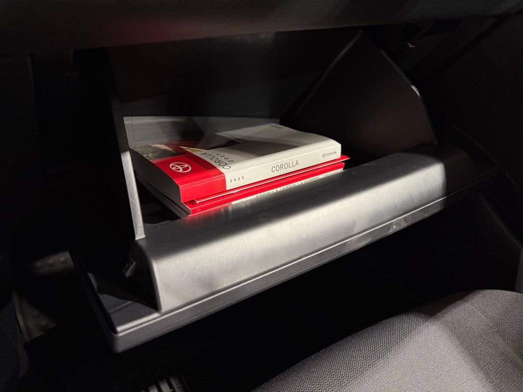 Certified 2025 Toyota Corolla LE image 26