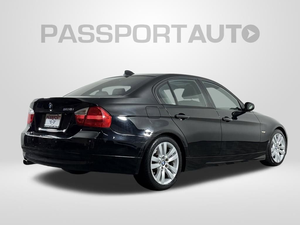 Used 2007 BMW 328i Sedan RWD image 7