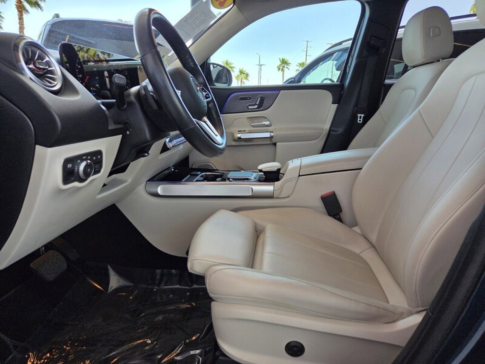 Certified 2022 Mercedes-Benz GLB 250 image 13