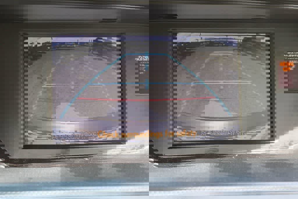 Used 2014 Lexus ES 300h w/ Premium Package w/Bamboo Trim image 23