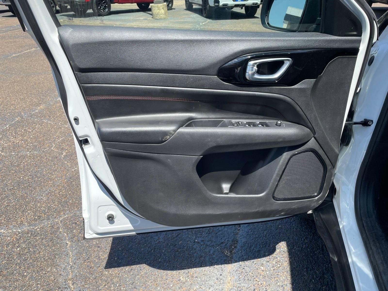 Used 2024 Jeep Compass Trailhawk AWD/4WD image 14