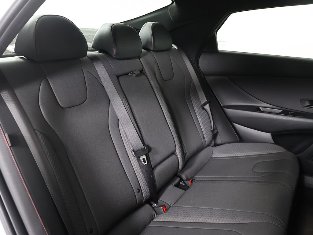 Certified 2025 Hyundai Elantra N Line FWD image 33