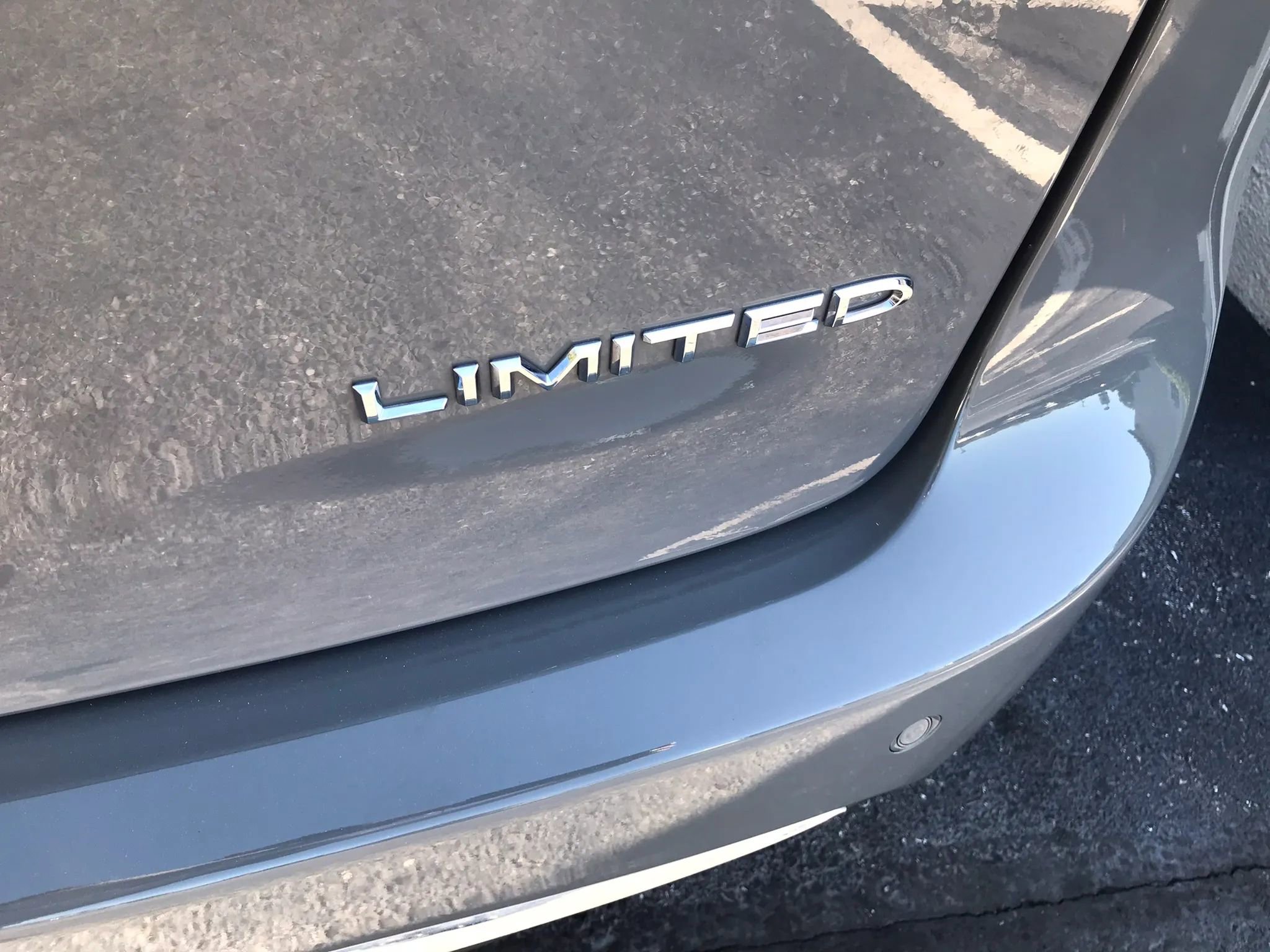 Used 2023 Chrysler Pacifica Limited FWD image 42