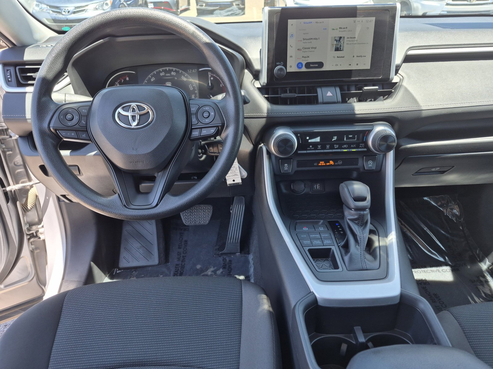 Certified 2023 Toyota RAV4 LE AWD/4WD image 18