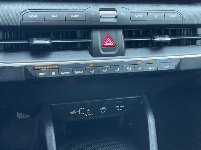 Used 2025 Kia K4 FWD image 18