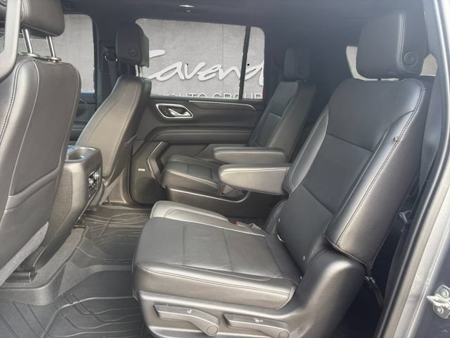 Used 2021 Chevrolet Suburban Z71 w/ Z71 Signature Package AWD/4WD image 22