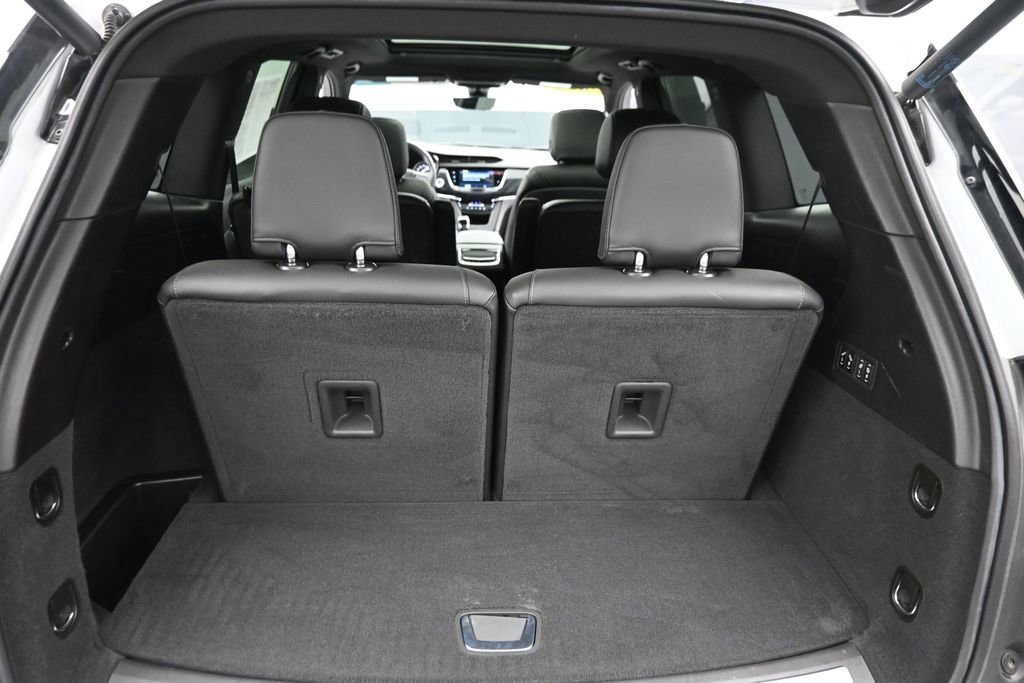 Used 2024 Cadillac XT6 Premium Luxury w/ Technology Package AWD/4WD image 11