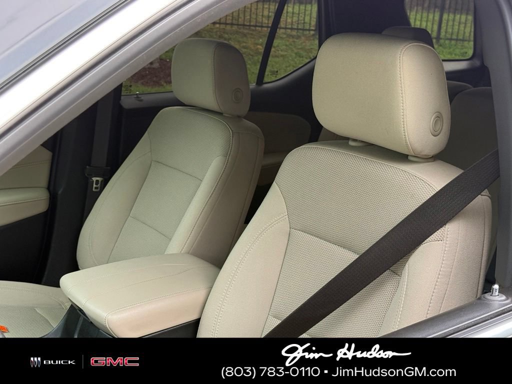 Certified 2023 Chevrolet Traverse LS FWD image 18