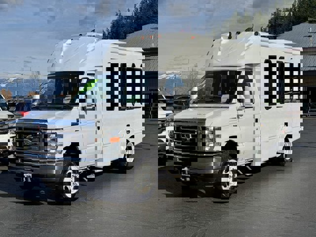 Used 2013 Ford E-350 and Econoline 350 Super Duty w/ Shuttle Bus Prep Pkg RWD image 1