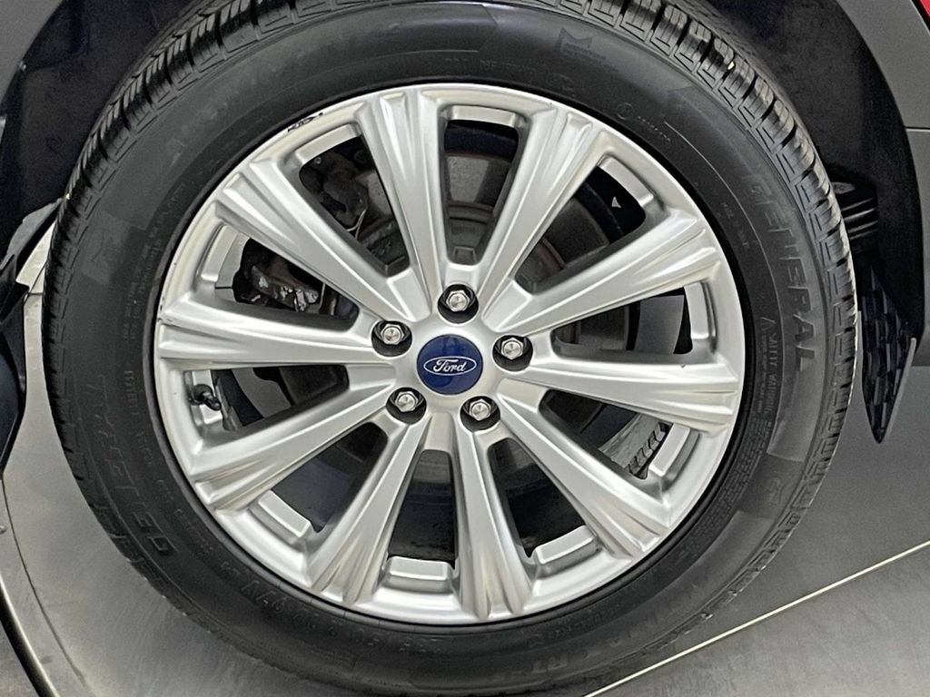 Used 2017 Ford Escape Titanium AWD/4WD image 13