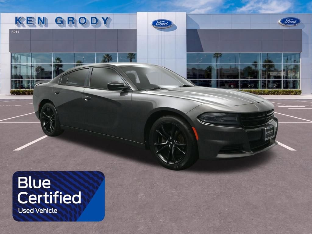Used 2017 Dodge Charger SE w/ Blacktop Package