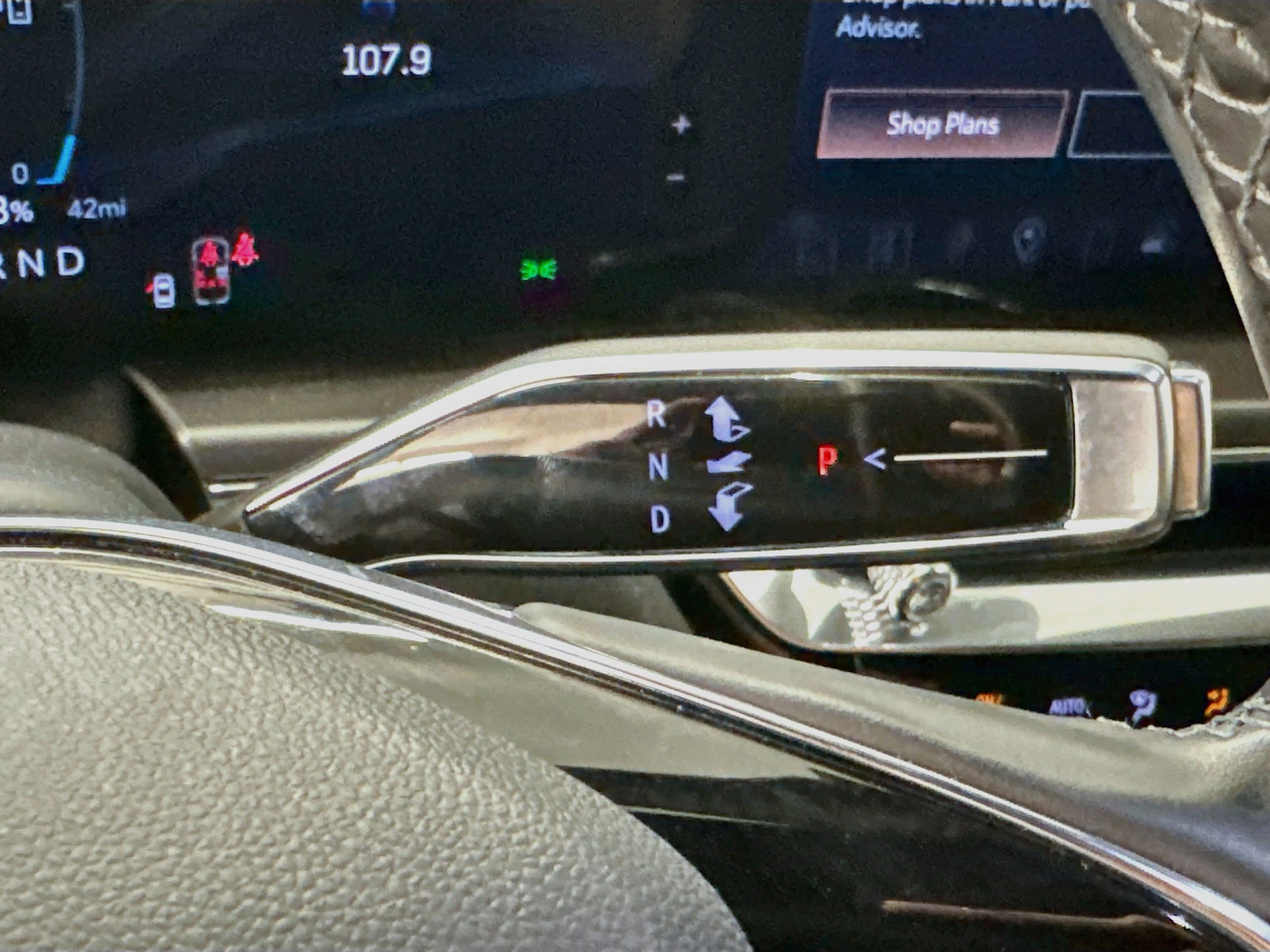 Used 2024 Cadillac Lyriq Tech AWD/4WD image 25