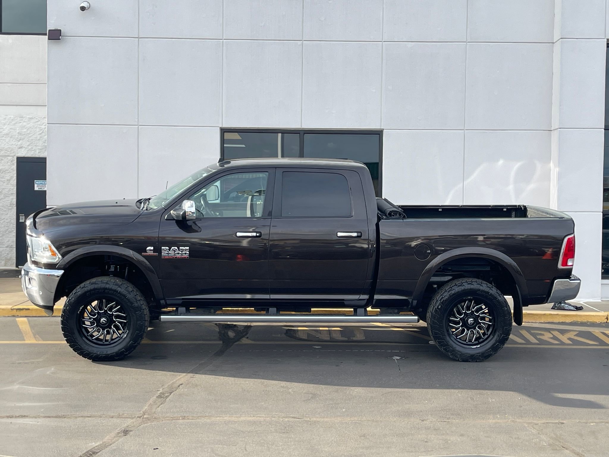 Used 2016 RAM 2500 Laramie w/ Cold Weather Group image 5