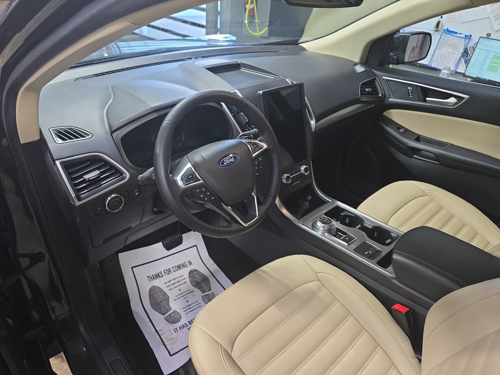 Used 2023 Ford Edge SEL w/ Convenience Package AWD/4WD image 17