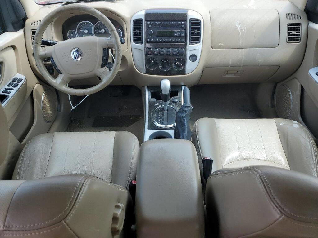 Used 2005 Mercury Mariner 4WD V6 image 9