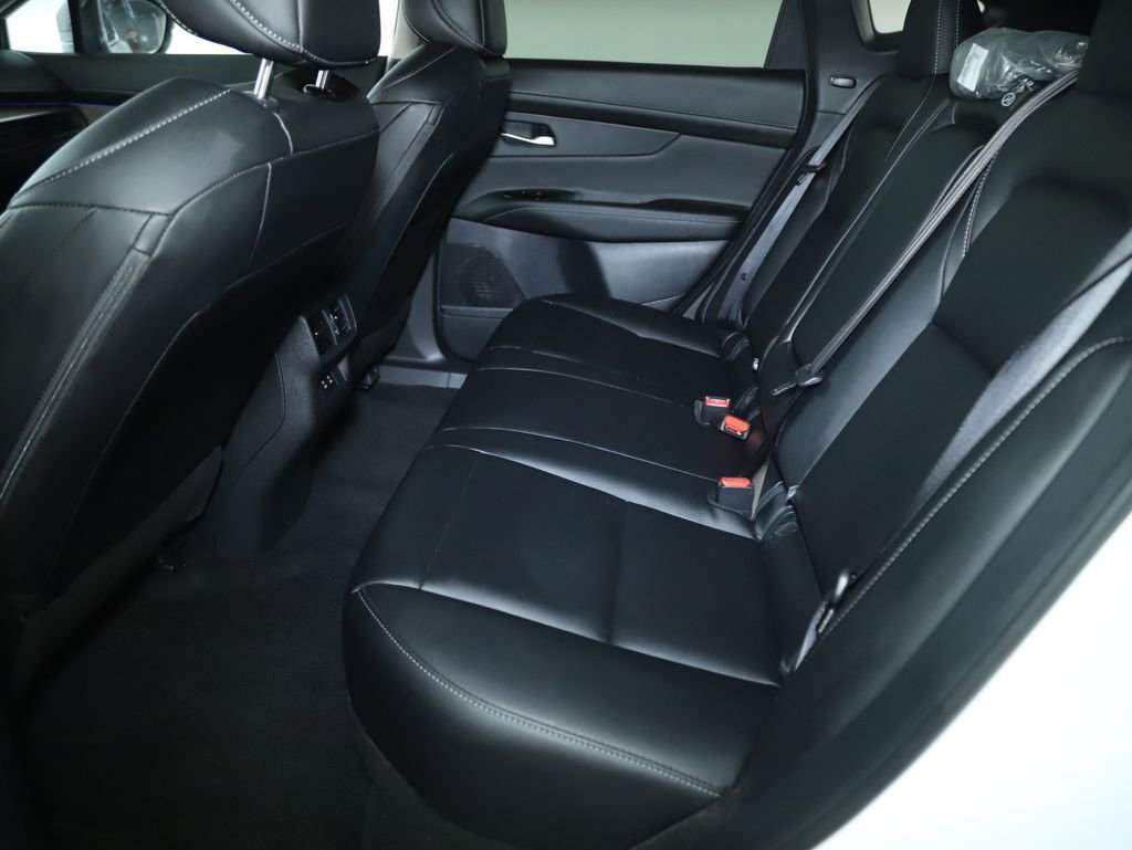 Certified 2025 Nissan Murano SL w/ Cargo Package AWD/4WD image 14