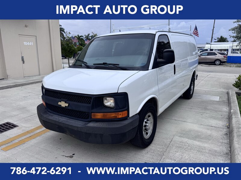 Used 2015 Chevrolet Express 2500 RWD image 1