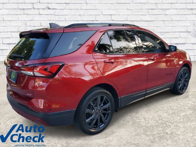 Certified 2024 Chevrolet Equinox RS w/ RS Leather Package FWD image 4