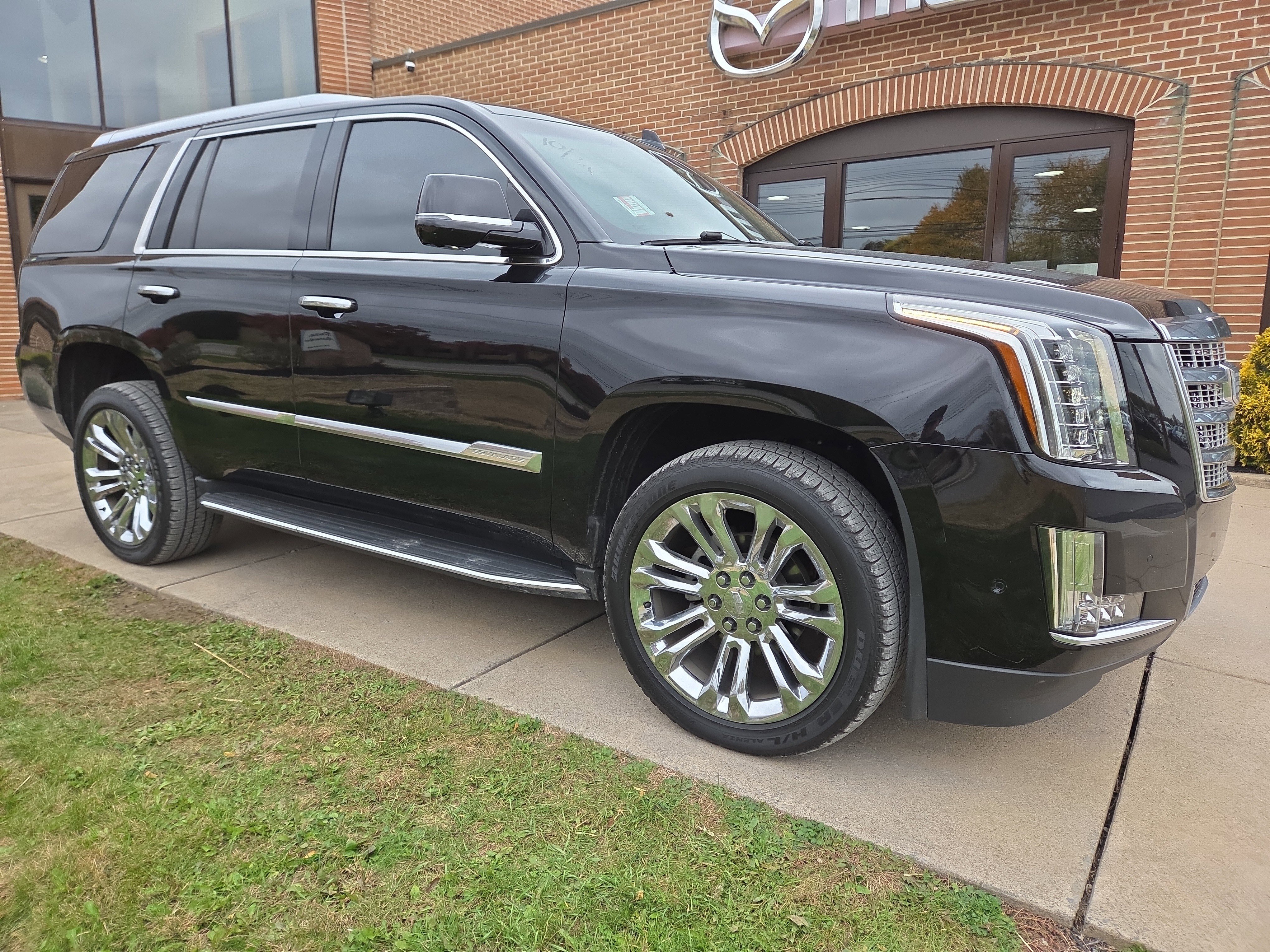 Used 2017 Cadillac Escalade Luxury w/ LPO, Radiant Package
