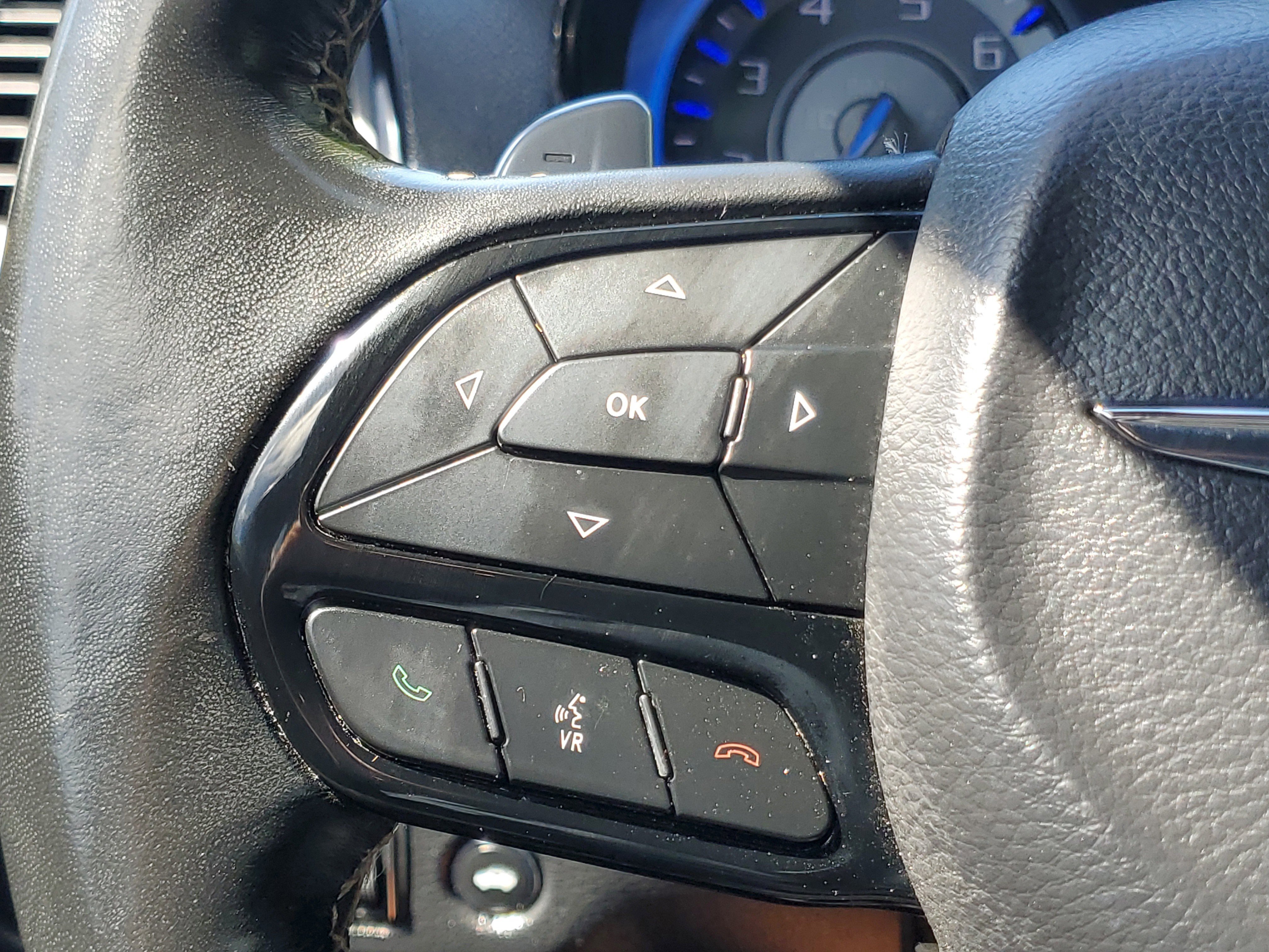 Used 2019 Chrysler 300 S image 17