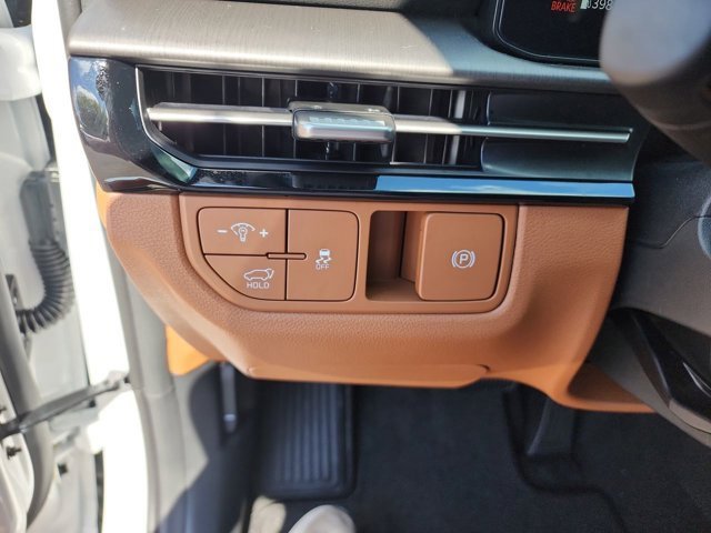 New 2026 Kia Sportage X-Line w/ X-Line Technology Package image 23