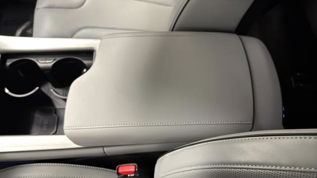 Used 2023 Hyundai Palisade SEL w/ Premium Package image 20