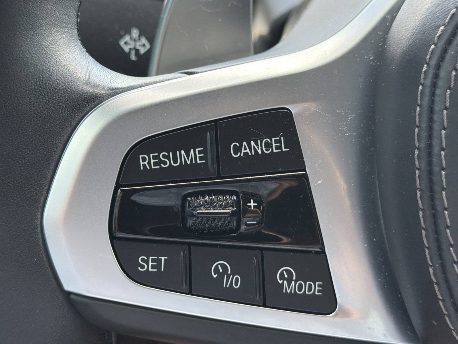 Used 2024 BMW X5 sDrive40i w/ M Sport Package RWD image 32