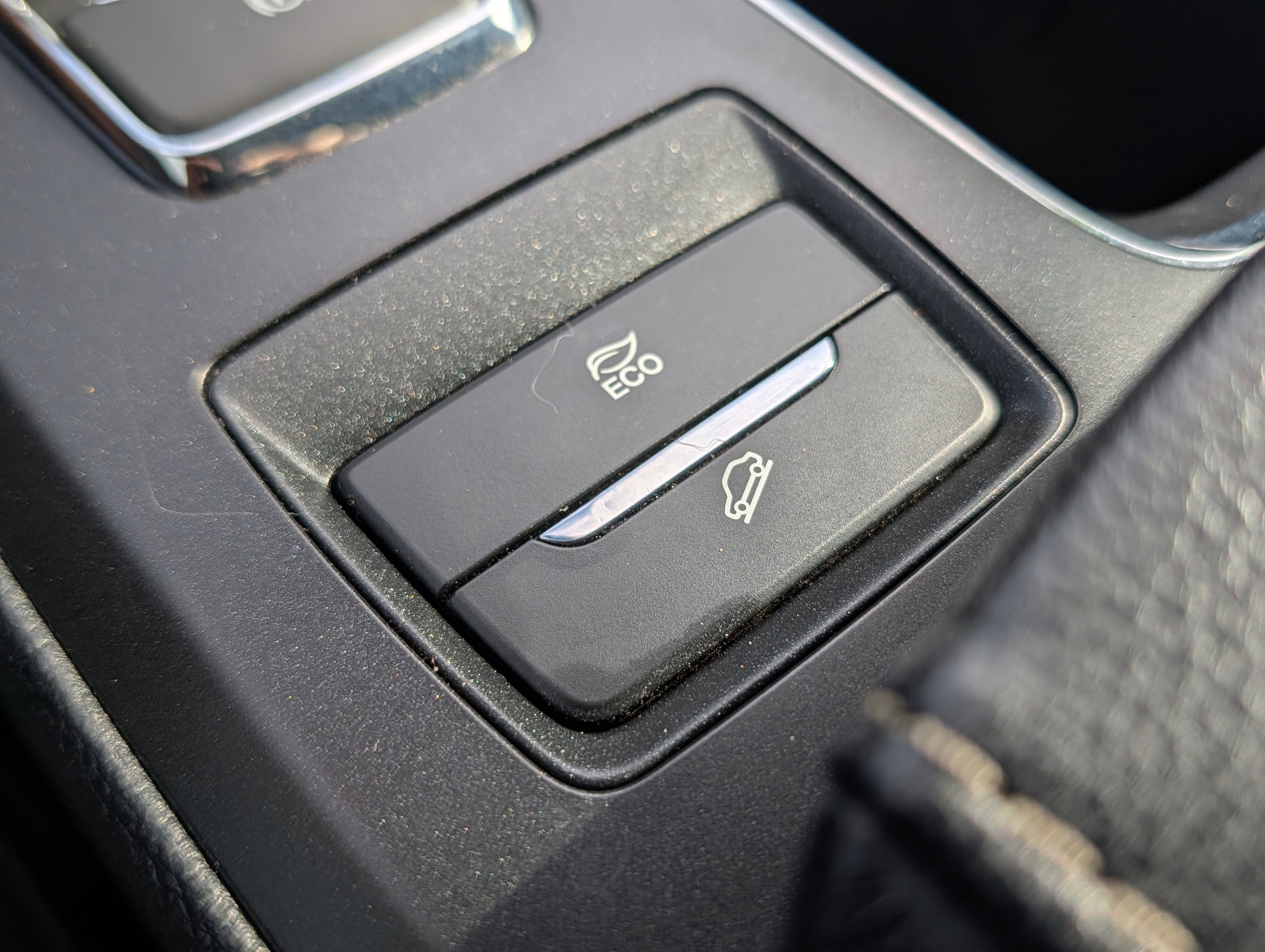 Used 2019 Ford Fusion SE FWD image 30