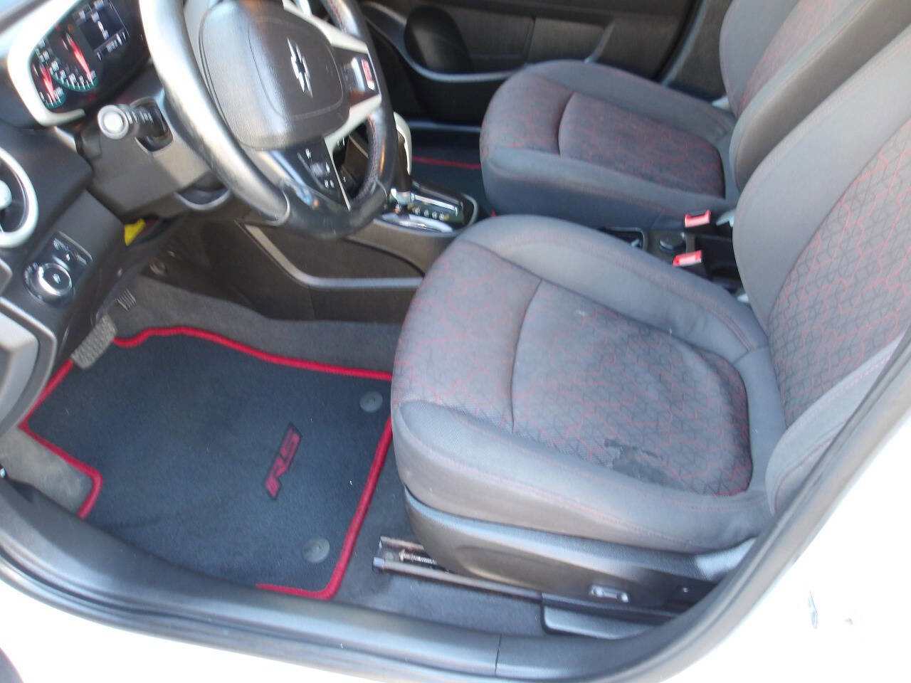Used 2019 Chevrolet Sonic LT w/ Convenience Package FWD image 22