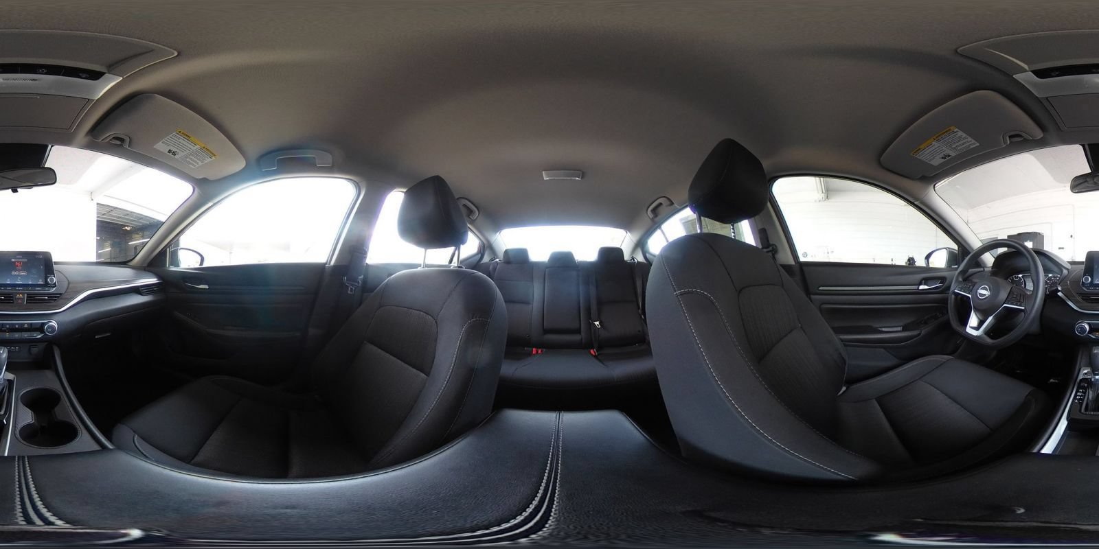 Used 2025 Nissan Altima 2.5 SV FWD image 43