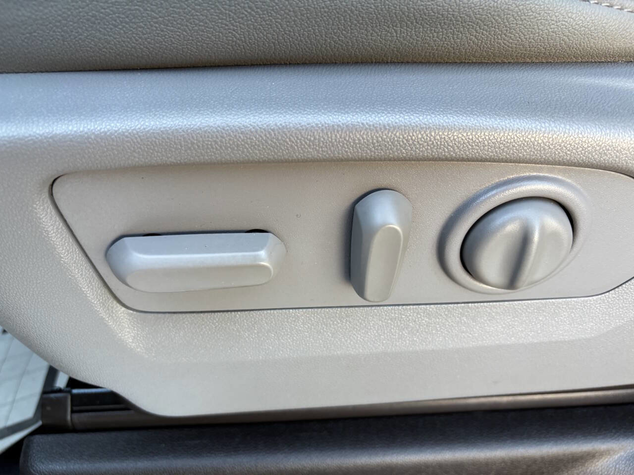 Used 2021 GMC Sierra 1500 SLT image 36