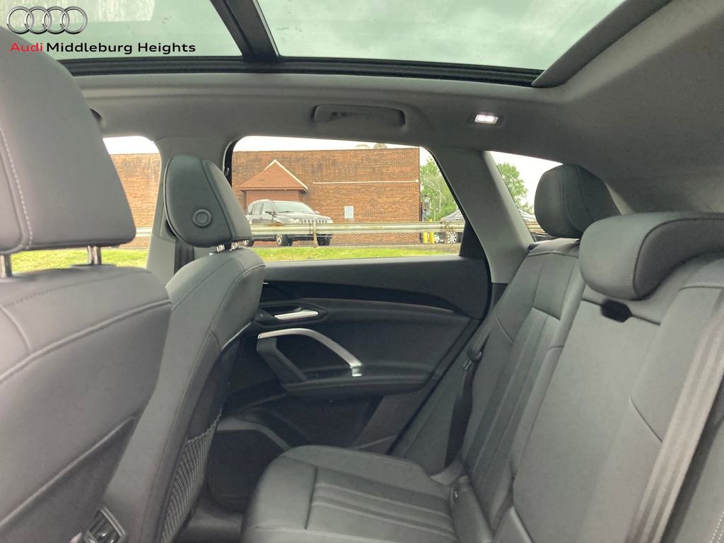 New 2025 Audi Q5 Premium Plus image 27