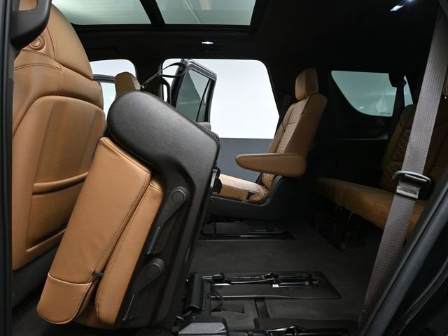 Used 2022 Cadillac Escalade Premium Luxury w/ Touring Package image 46