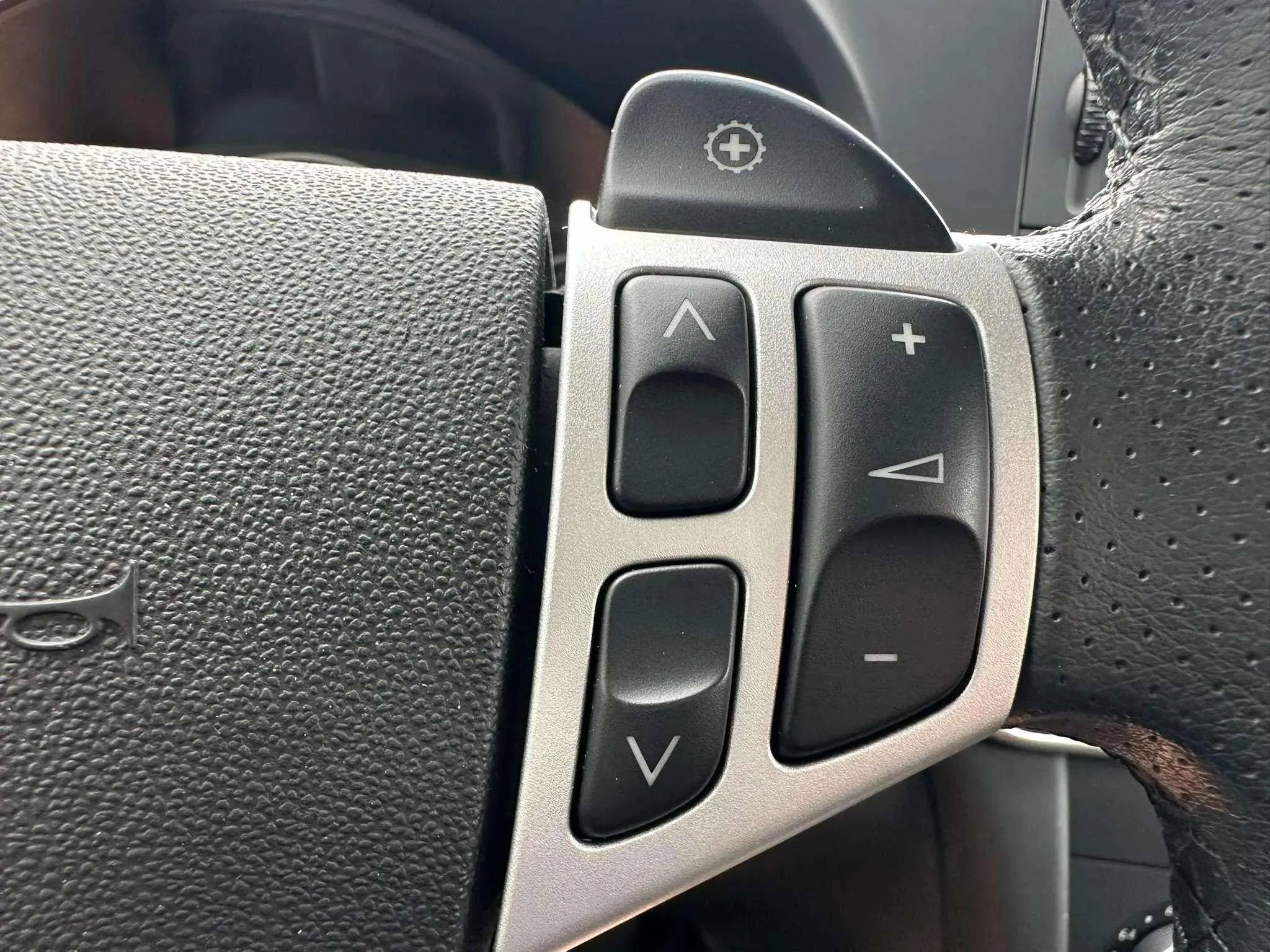 Used 2011 Saab 9-3 2.0T image 26