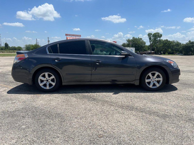 Used 2008 Nissan Altima 3.5 SL w/ Technology Pkg image 5