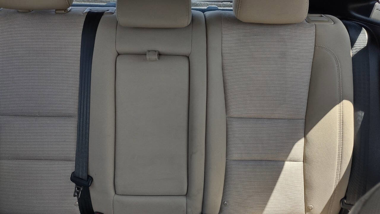 Used 2014 Hyundai Elantra GT image 28
