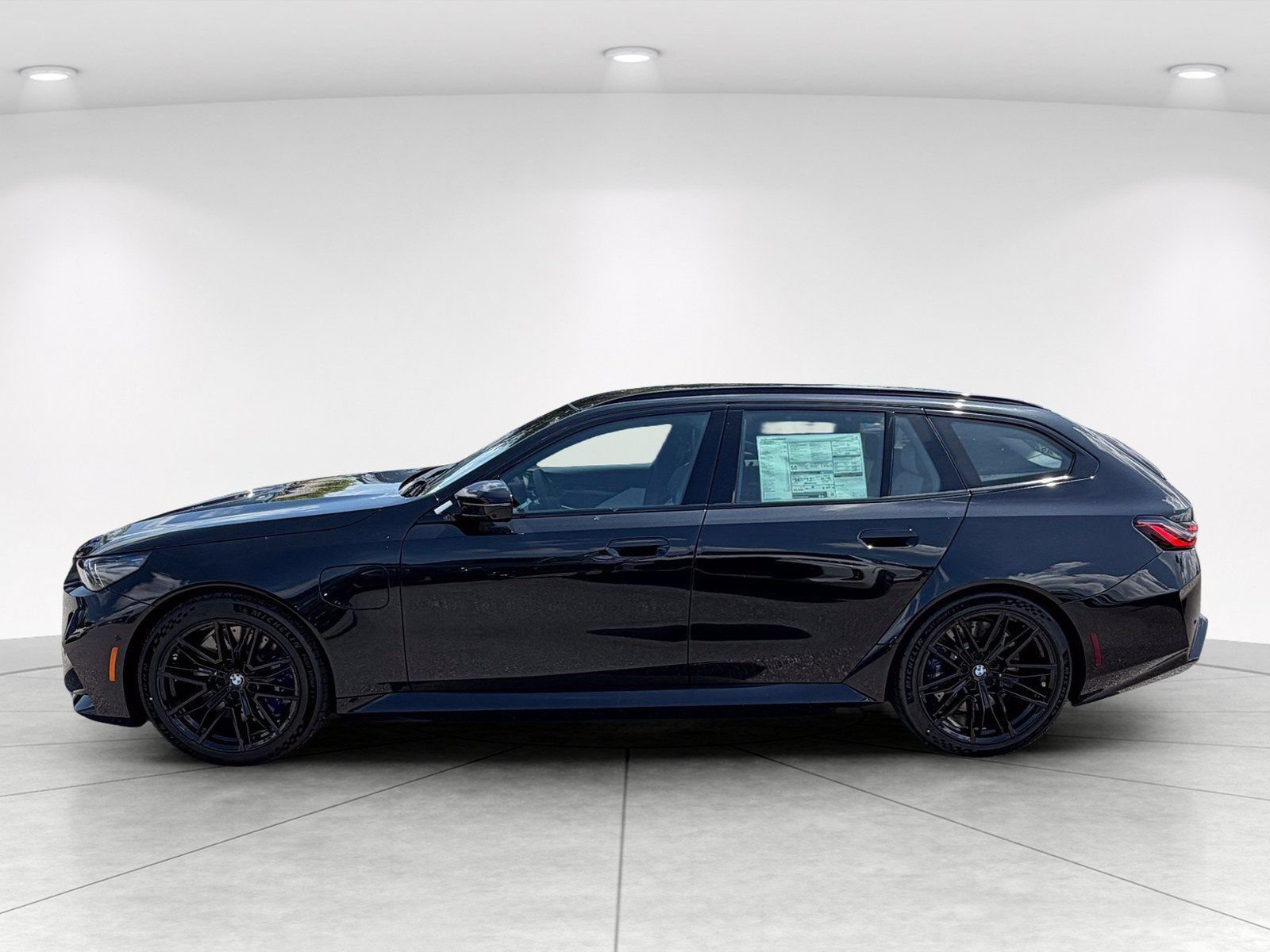 New 2027 BMW M5 Touring AWD/4WD image 7