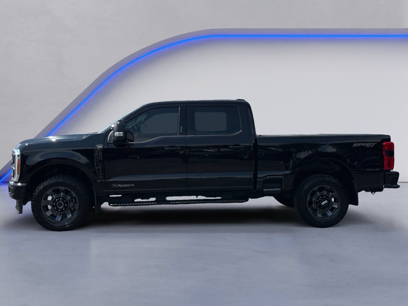 Used 2023 Ford F250 Lariat w/ Sport Appearance Package AWD/4WD image 6