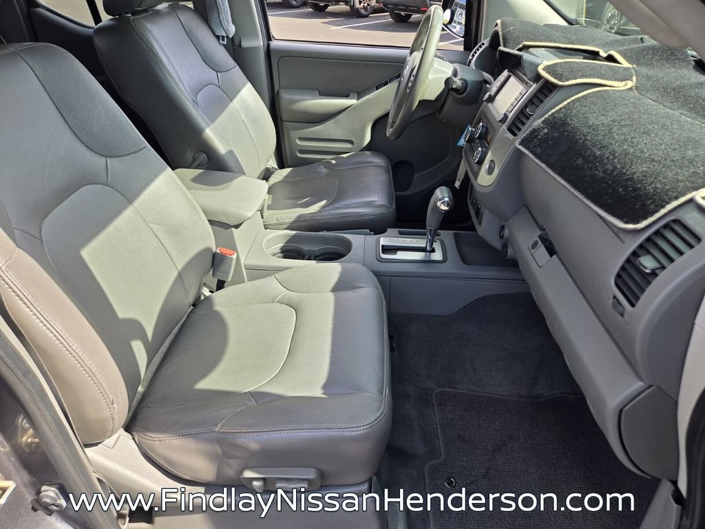 Used 2019 Nissan Frontier SL RWD image 15