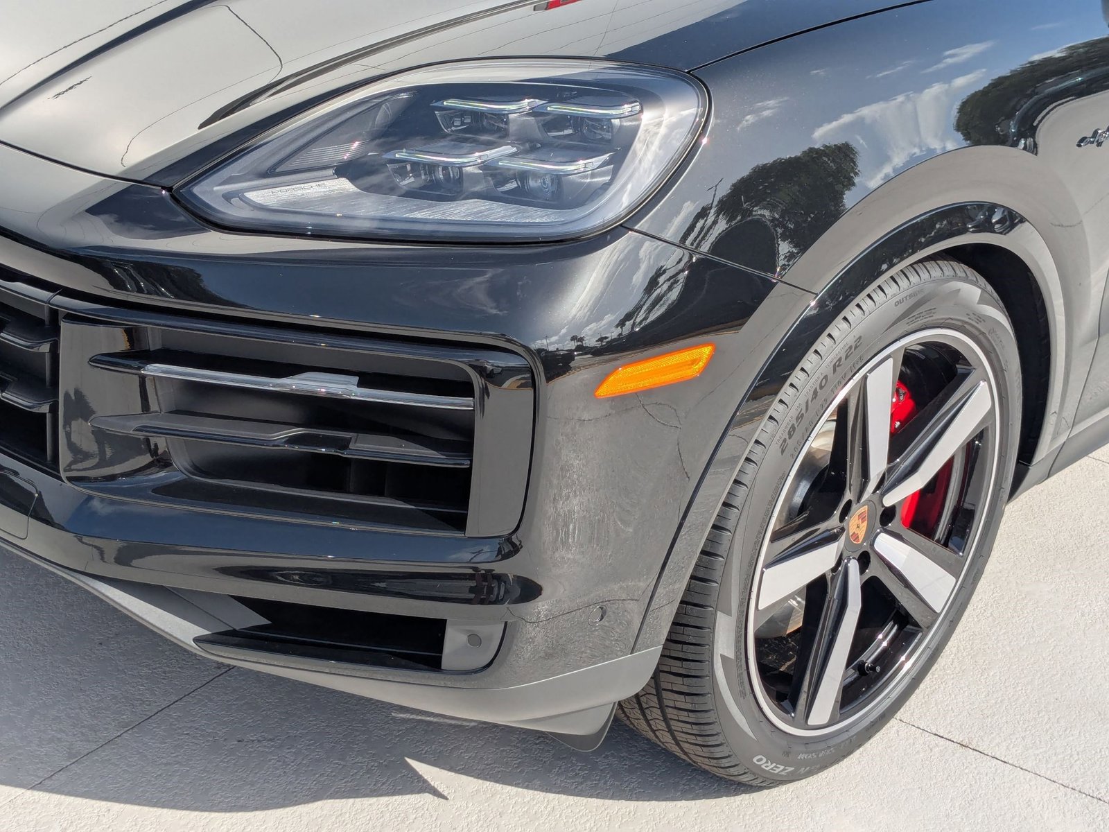 New 2025 Porsche Cayenne S image 12