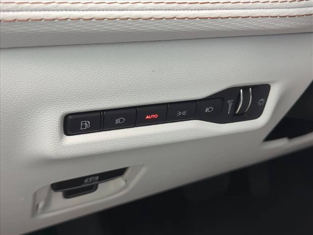 New 2026 Jeep Cherokee Limited AWD/4WD image 17