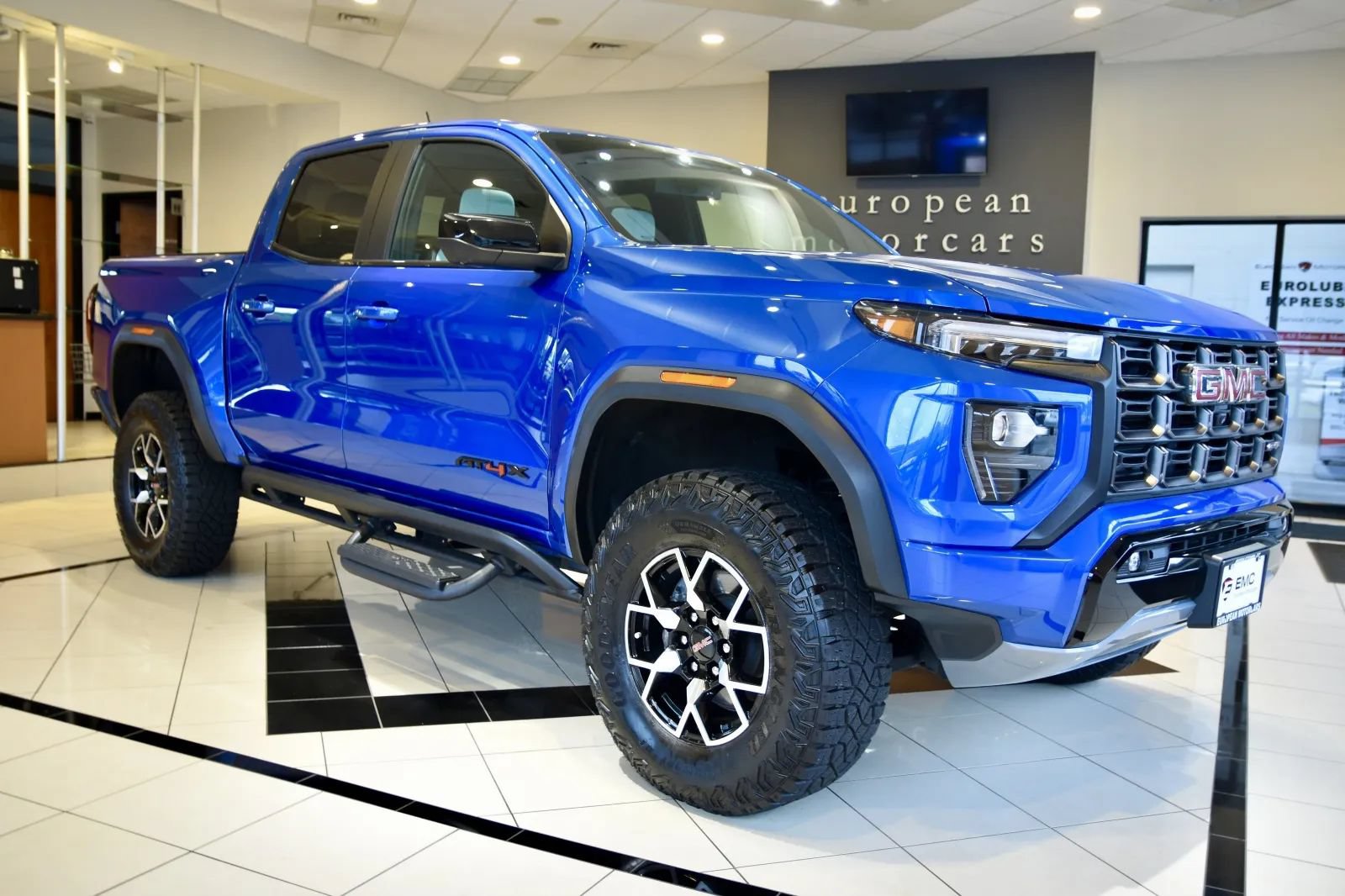 Used 2023 GMC Canyon AT4X AWD/4WD image 1