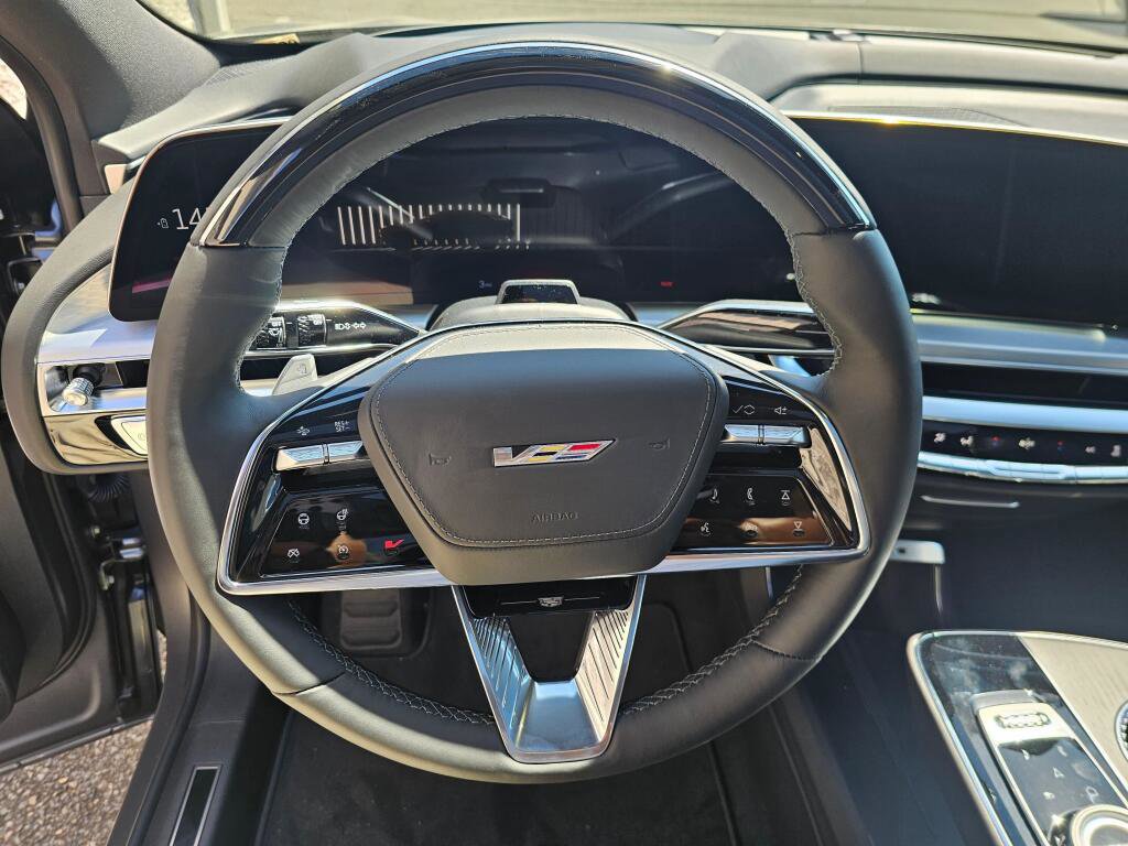 New 2026 Cadillac Lyriq V AWD/4WD image 28