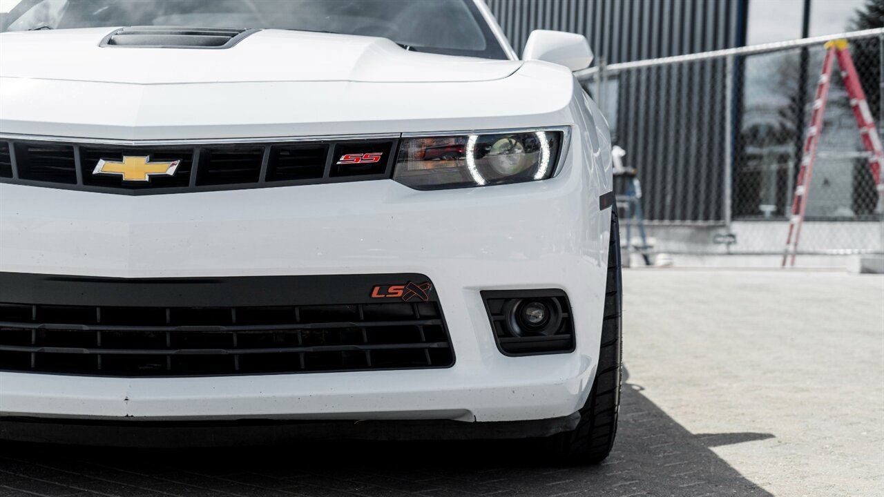 Used 2015 Chevrolet Camaro SS w/ RS Package RWD image 8