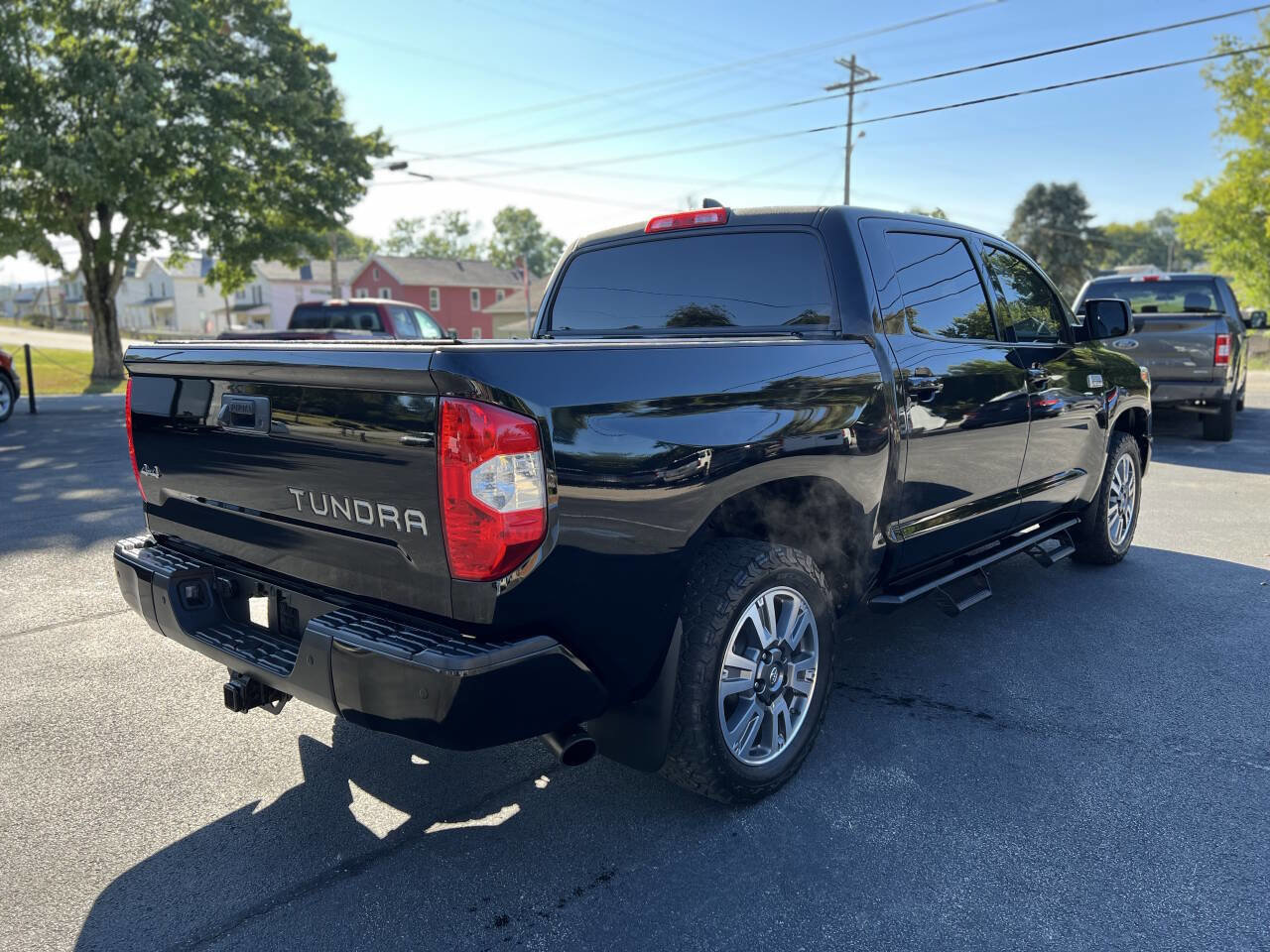 Used 2020 Toyota Tundra Platinum image 4