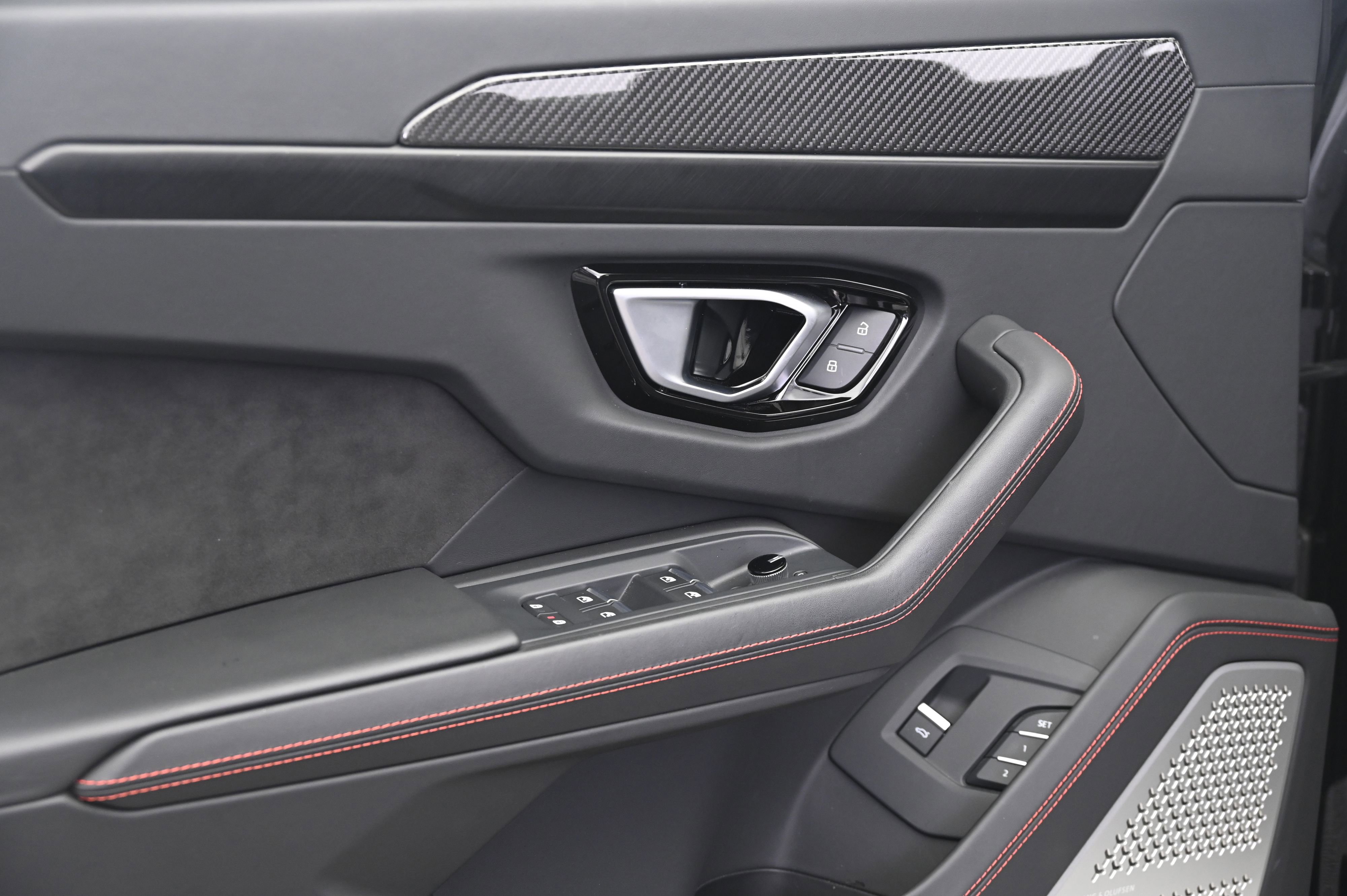 Used 2022 Lamborghini Urus image 27