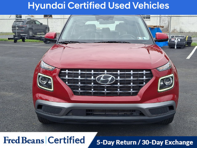 Used 2023 Hyundai Venue Limited FWD image 4