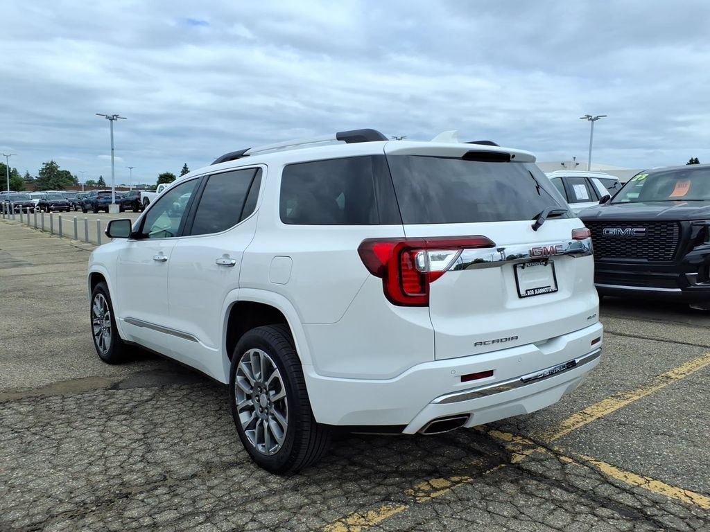 Used 2023 GMC Acadia Denali w/ Denali Technology Package AWD/4WD image 7