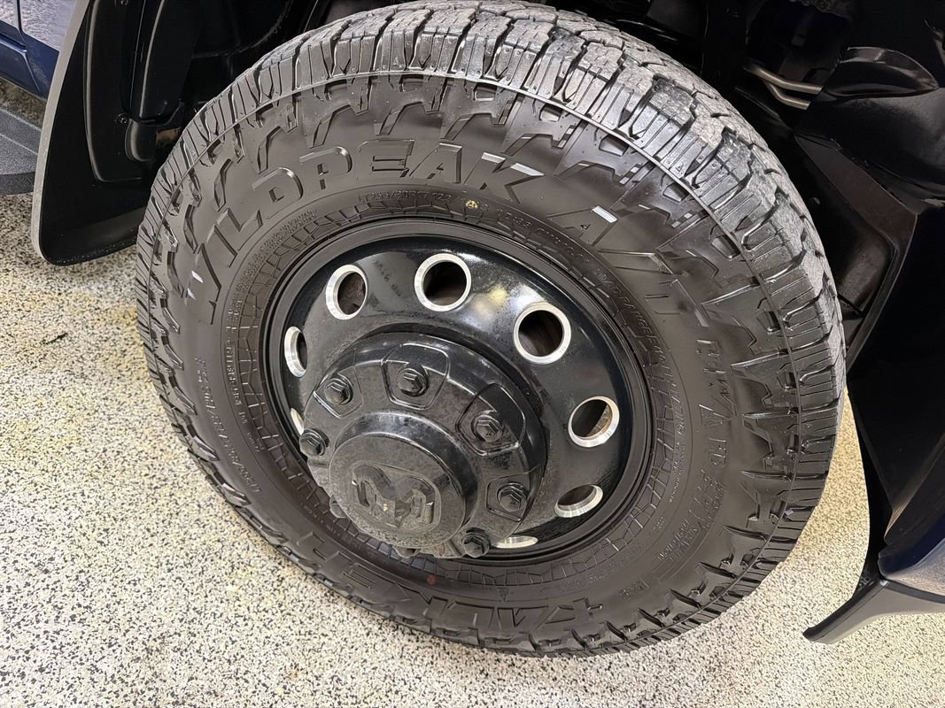 Used 2024 RAM 3500 Big Horn w/ Night Edition AWD/4WD image 47