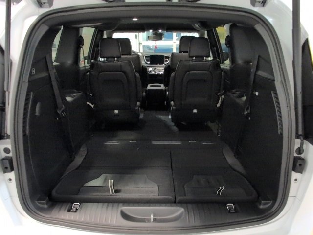 New 2026 Chrysler Pacifica Select image 33